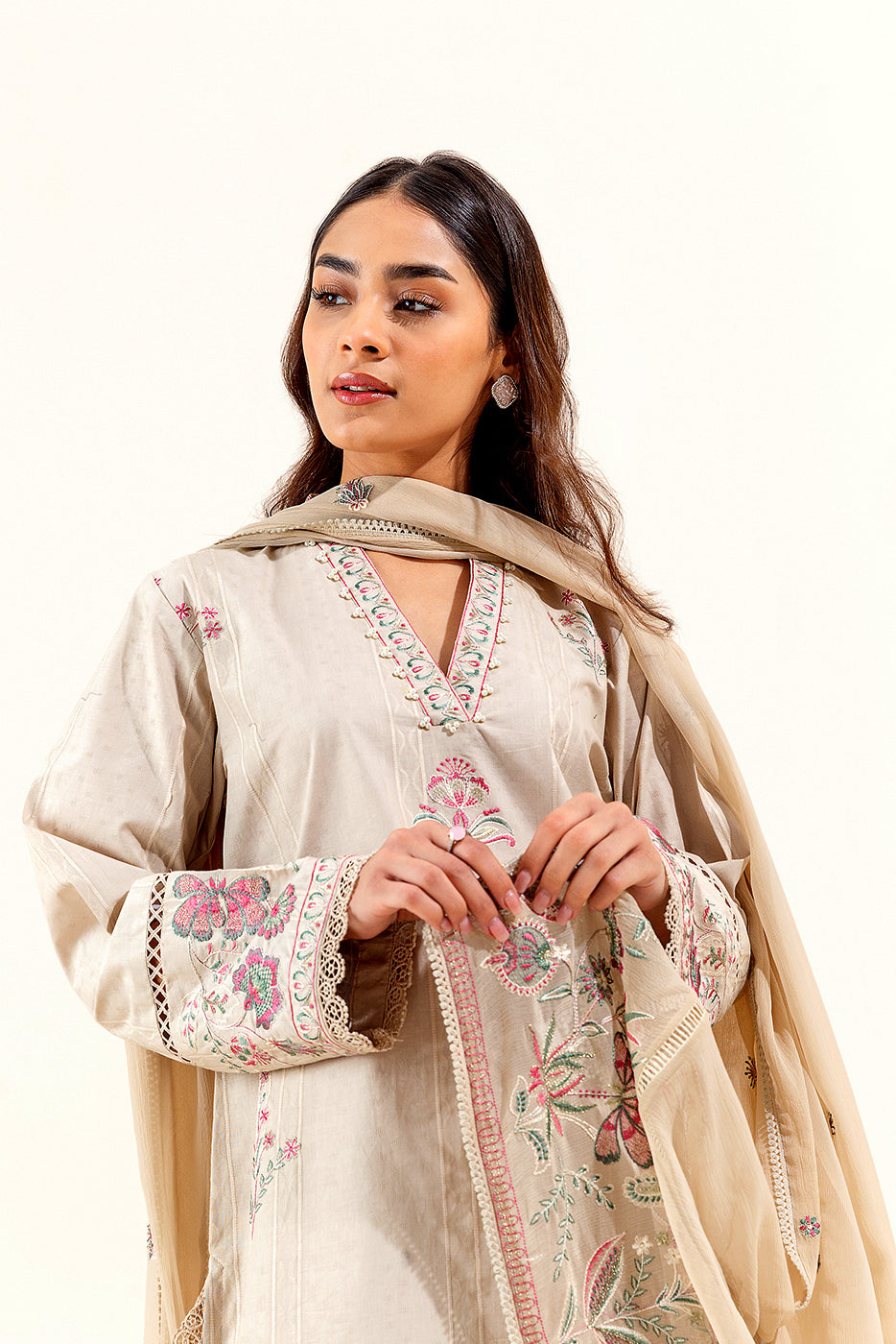 3 PIECE EMBROIDERED TEXTURED LAWN SUIT (UNSTITCHED) - BEECHTREE