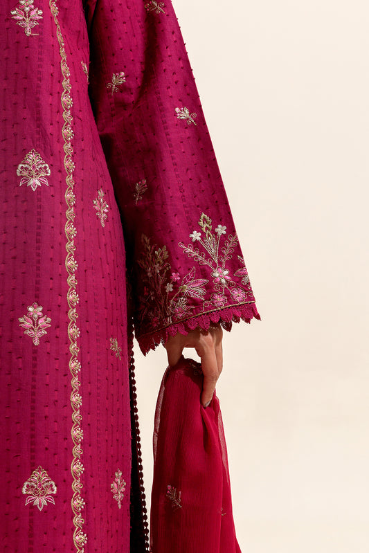 3 PIECE EMBROIDERED LAWN SUIT-CARMINE QUARTZ (UNSTITCHED)