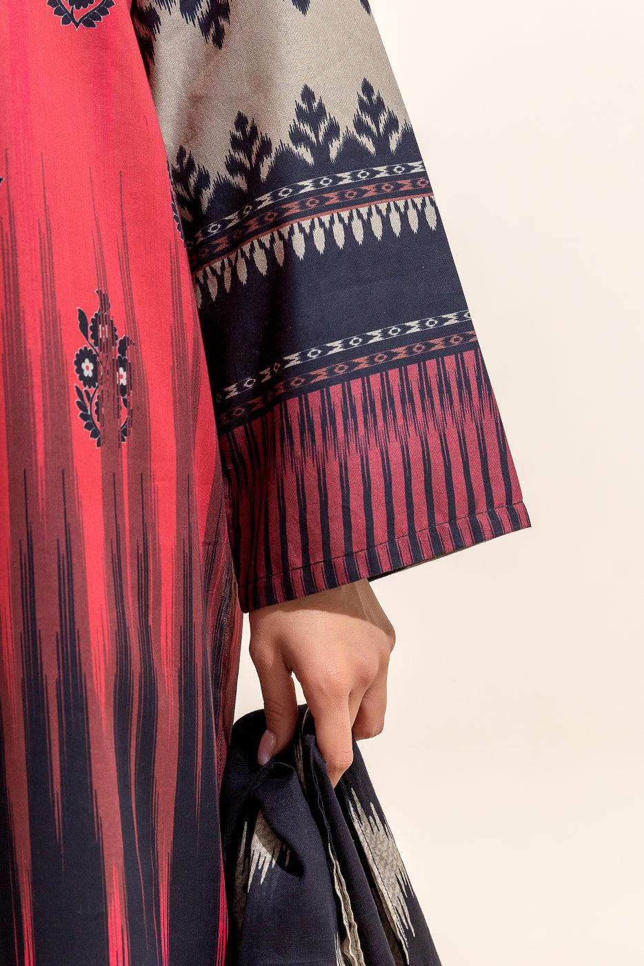 3 PIECE PRINTED LAWN SUIT (UNSTITCHED)