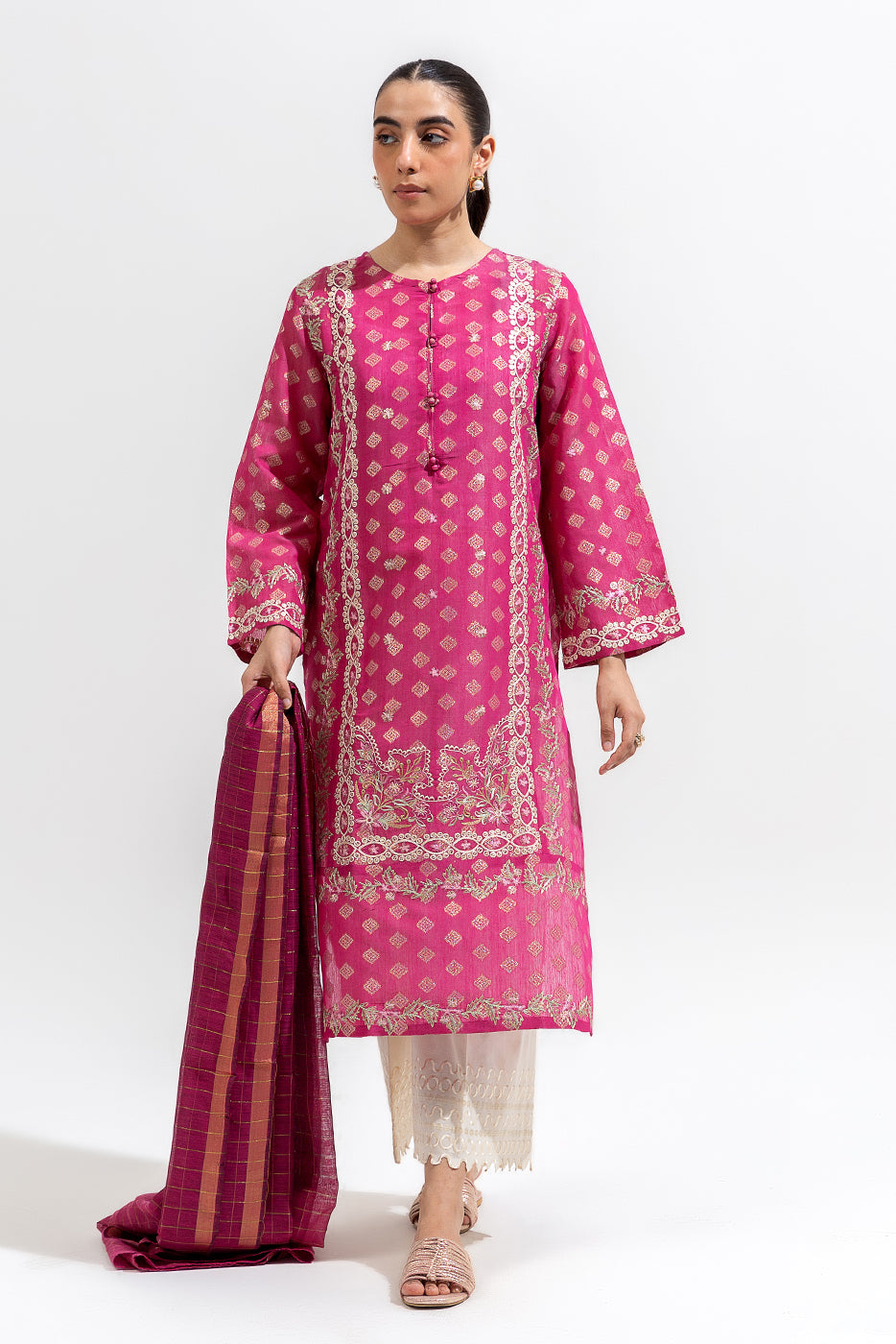 2 PIECE EMBROIDERED JACQUARD SUIT (LUXURY-PRET)