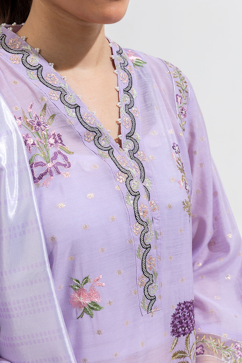 2 PIECE EMBROIDERED JACQUARD SUIT (LUXURY-PRET)