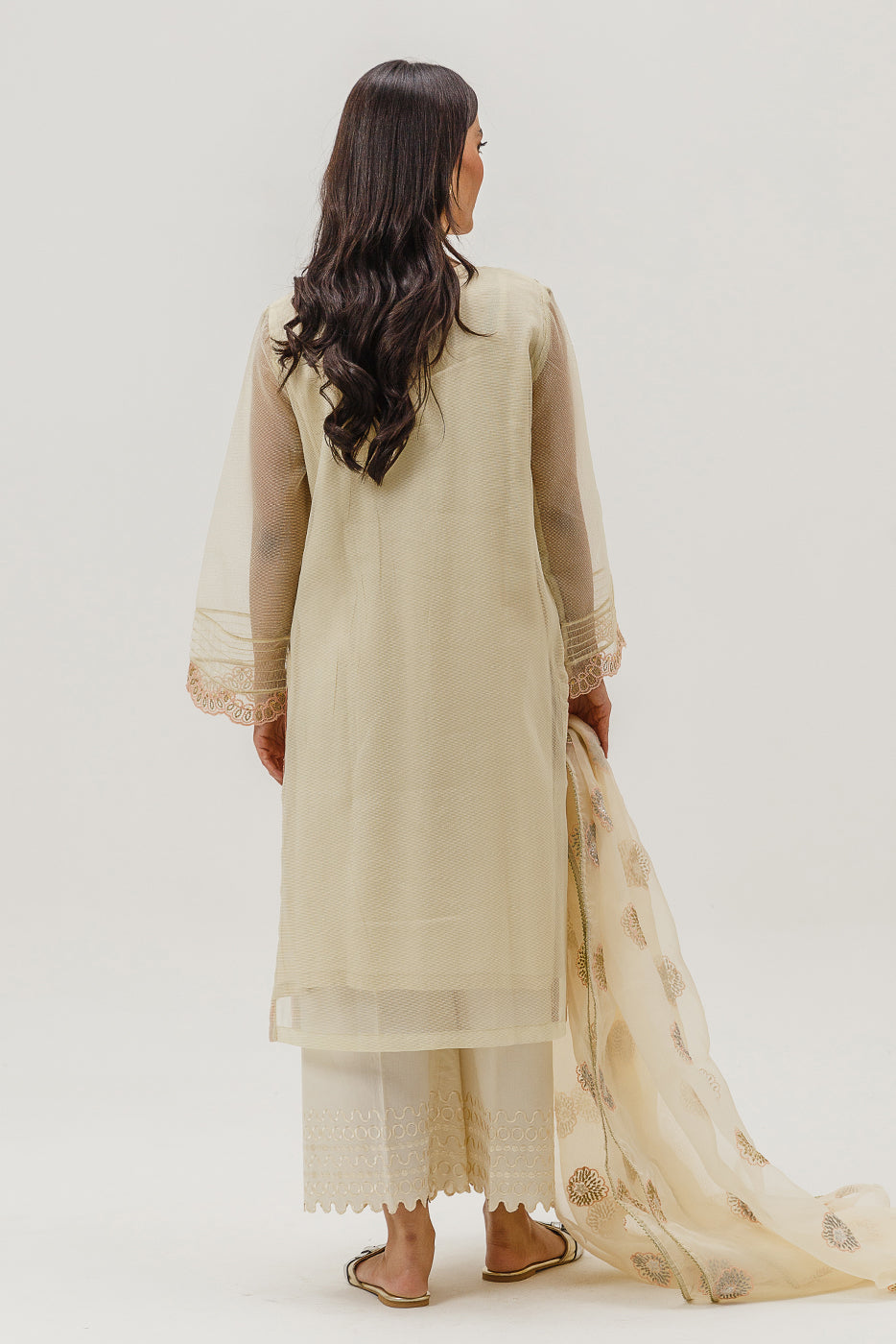 2 PIECE EMBROIDERED KARANDI SUIT (LUXURY-PRET)