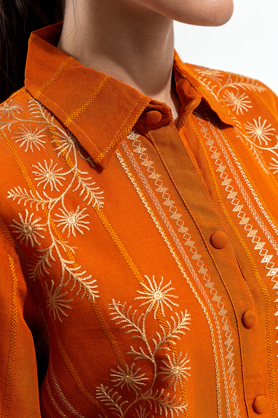 EMBROIDERED FUSION TOP (PRET)