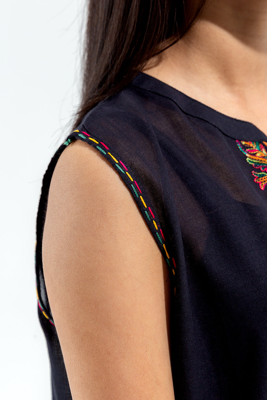 EMBROIDERED LAWN SHIRT (PRET)