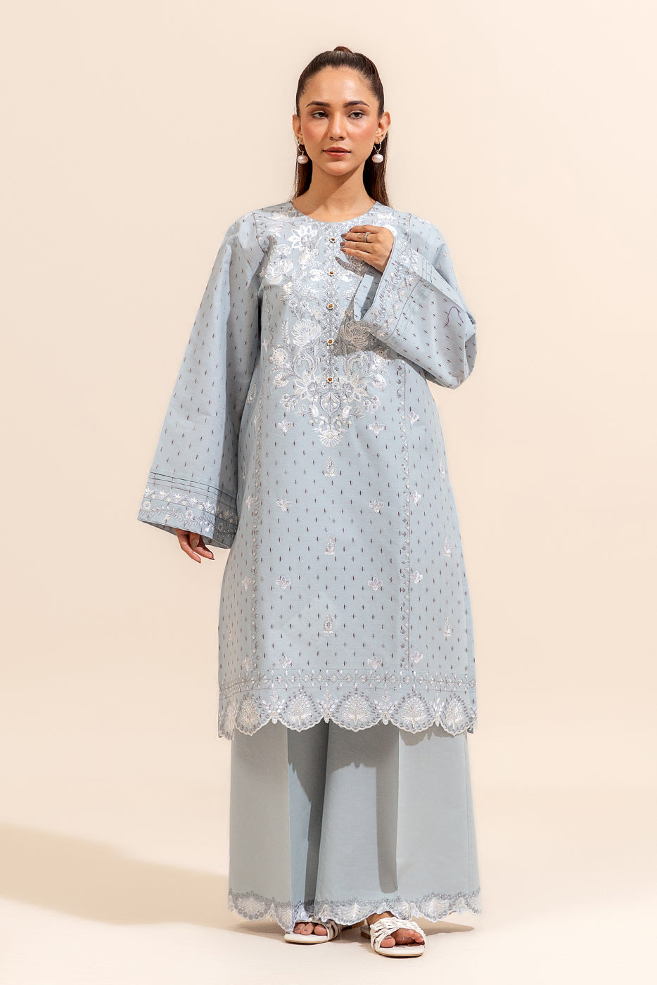 2 PIECE EMBROIDERED JACQUARD SUIT-ICEBERG VINES (UNSTITCHED)