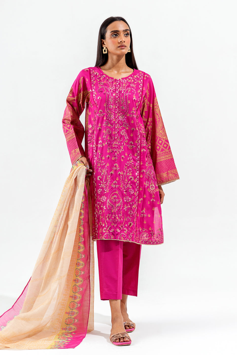 3 PIECE EMBROIDERED LAWN  SUIT (LUXURY PRET)