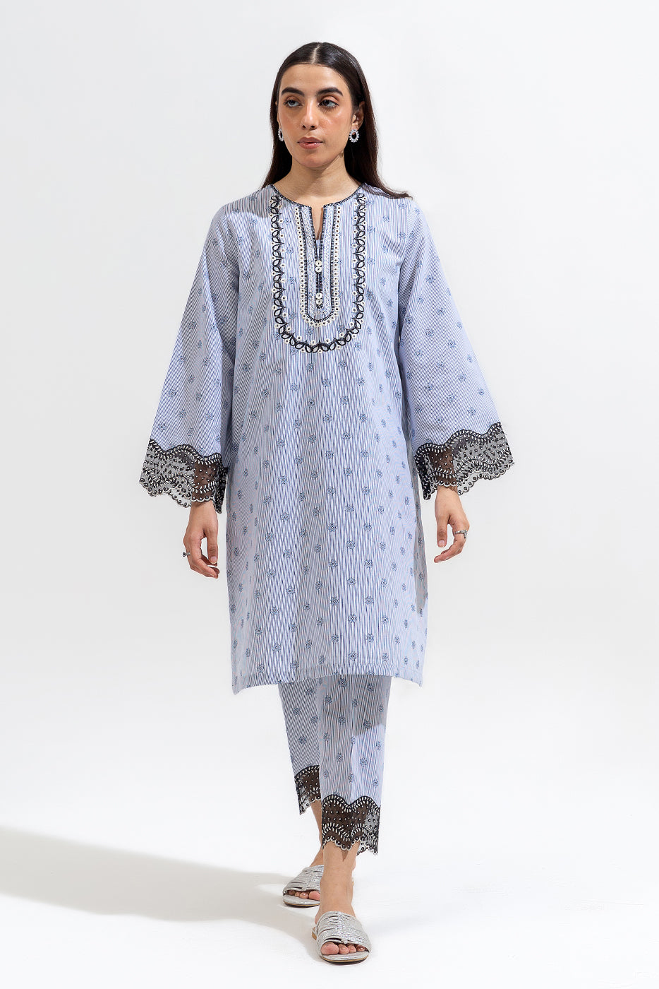 2 PIECE EMBROIDERED YARN DYED SUIT (PRET)