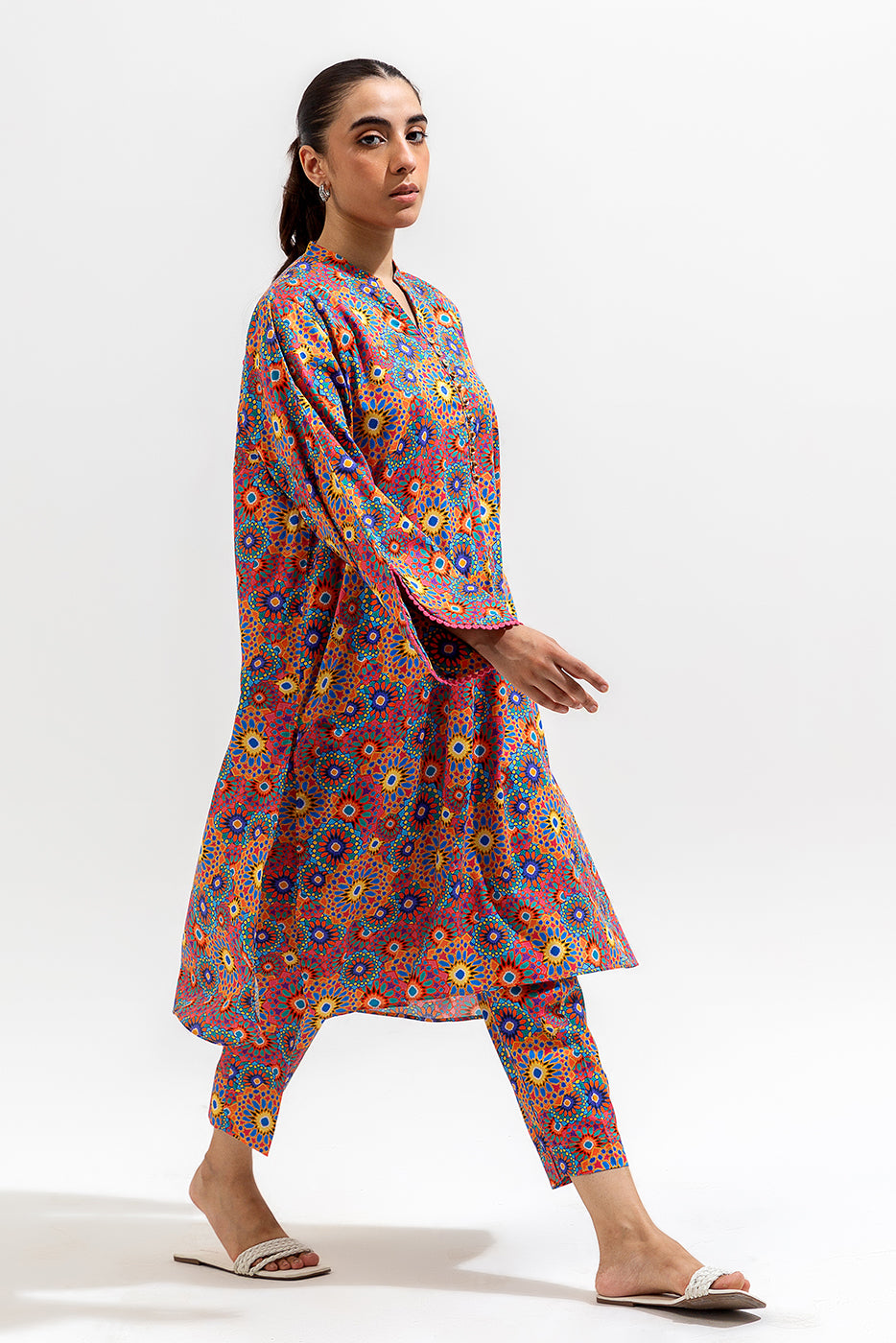 2 PIECE PRINTED PREMIUM LAWN SUIT (PRET)