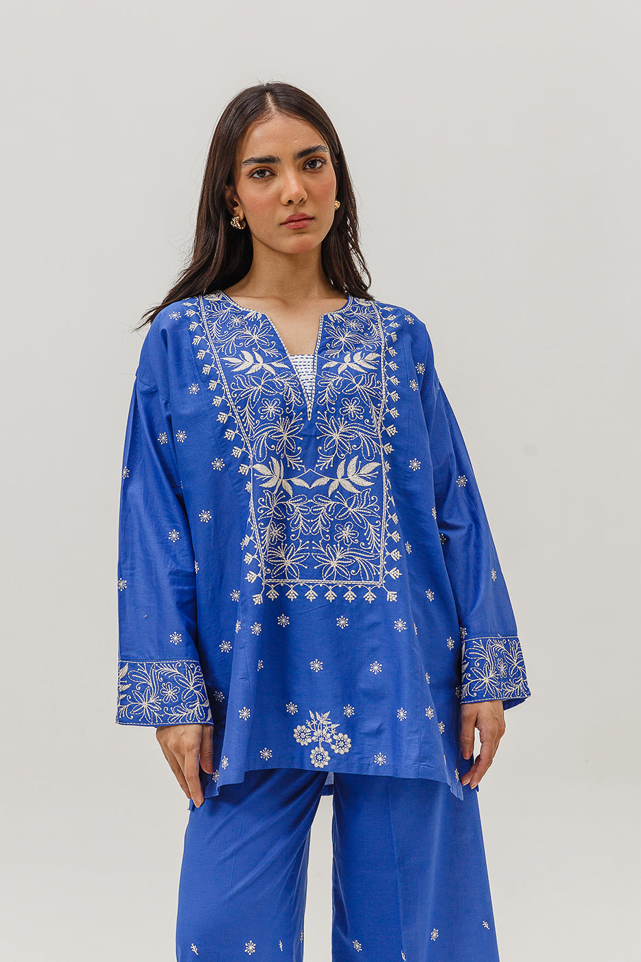 2 PIECE EMBROIDERED LAWN SUIT (PRET)