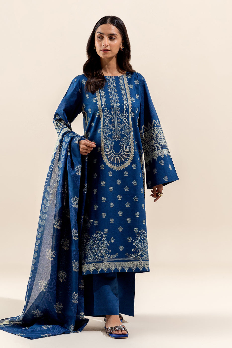 2 PIECE PRINTED LAWN SUIT-AEGEAN KNOTS (UNSTITCHED)