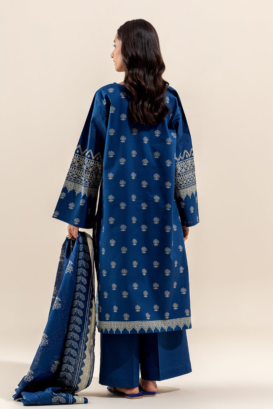 2 PIECE PRINTED LAWN SUIT-AEGEAN KNOTS (UNSTITCHED)