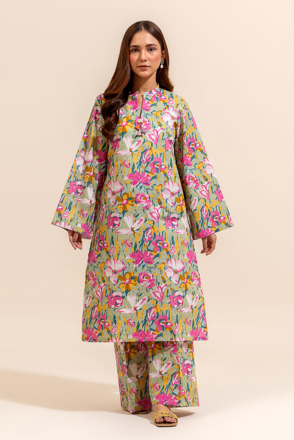 2 PIECE PRINTED LAWN SUIT-PEONY GARLAND (UNSTITCHED)
