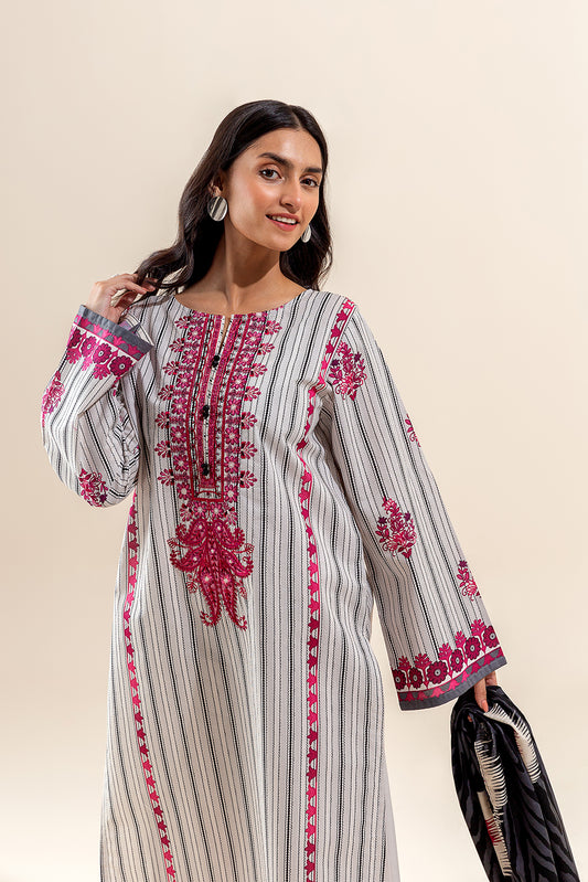 3 PIECE EMBROIDERED LAWN SUIT-SANGRIA BRUST (UNSTITCHED)