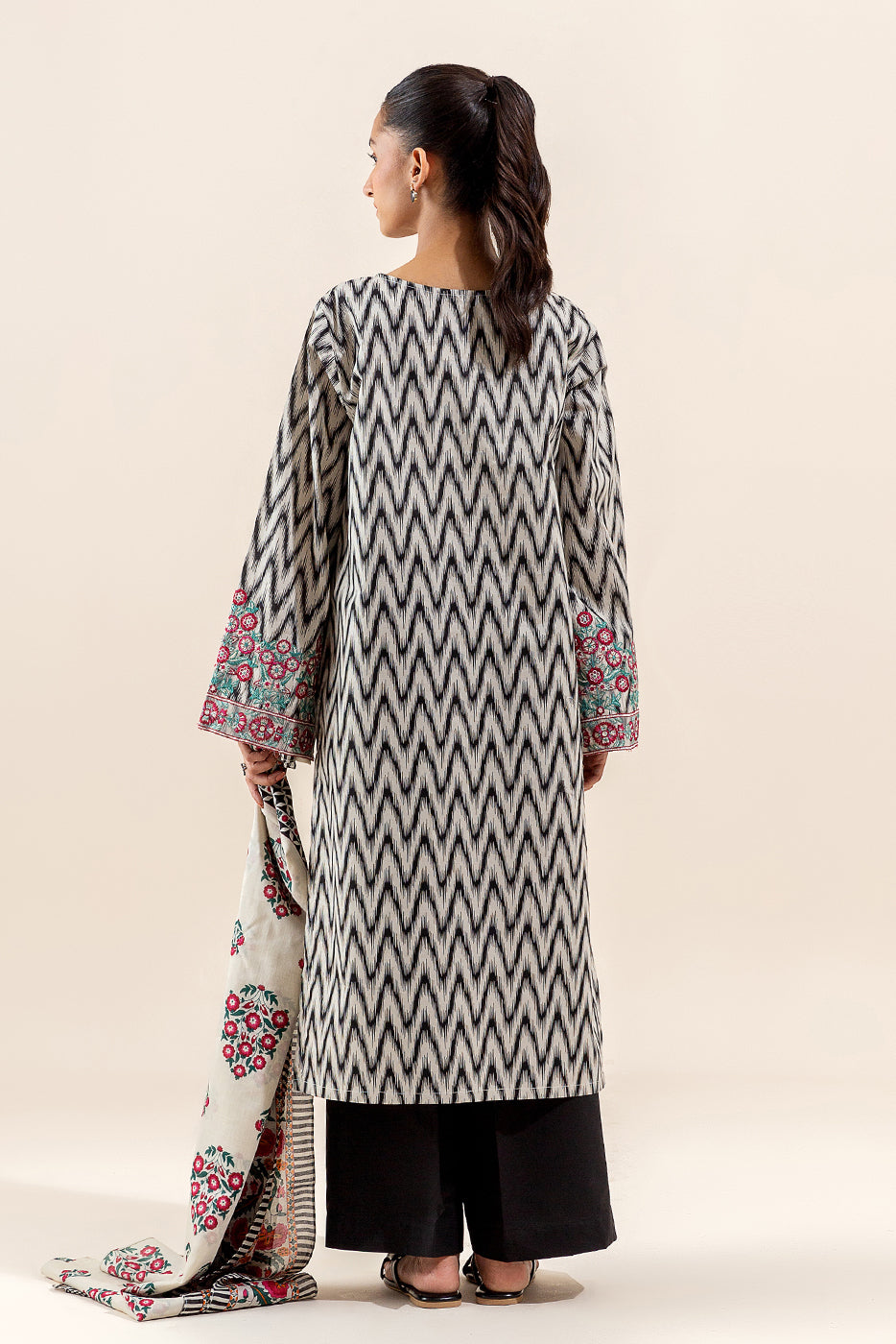 3 PIECE EMBROIDERED LAWN SUIT-IKAT MESH (UNSTITCHED)