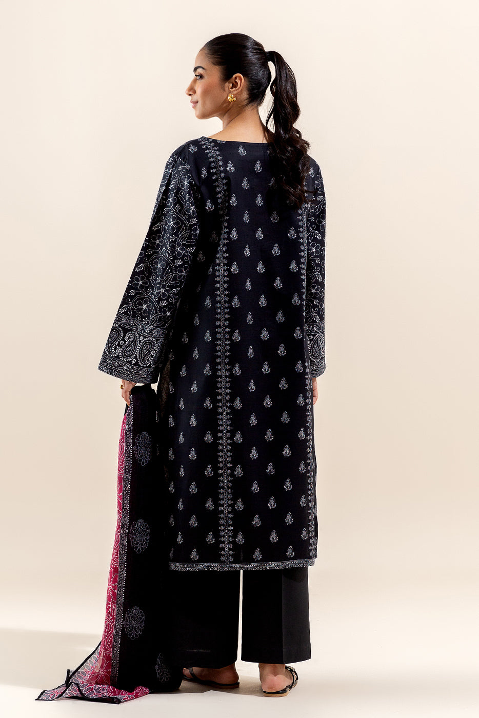 3 PIECE PRINTED LAWN SUIT-SABLE STONE (UNSTITCHED)