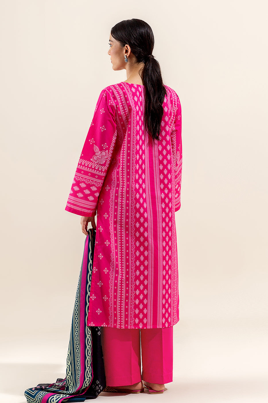 3 PIECE PRINTED LAWN SUIT-MELLOW GLINT (UNSTITCHED)