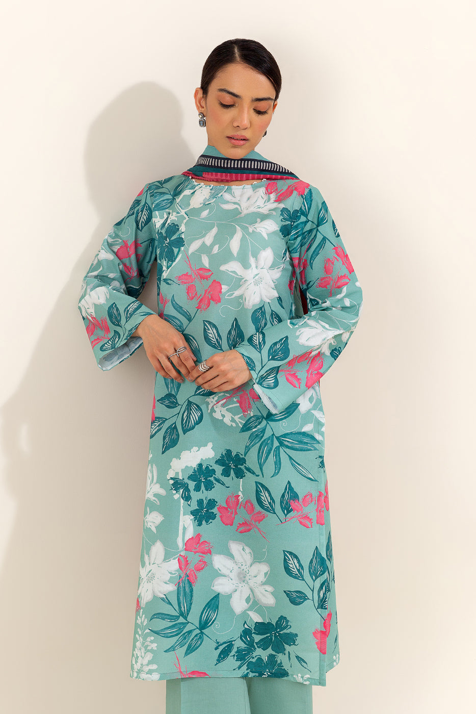 3 PIECE PRINTED LAWN SUIT-TENDER LEAF (UNSTITCHED)