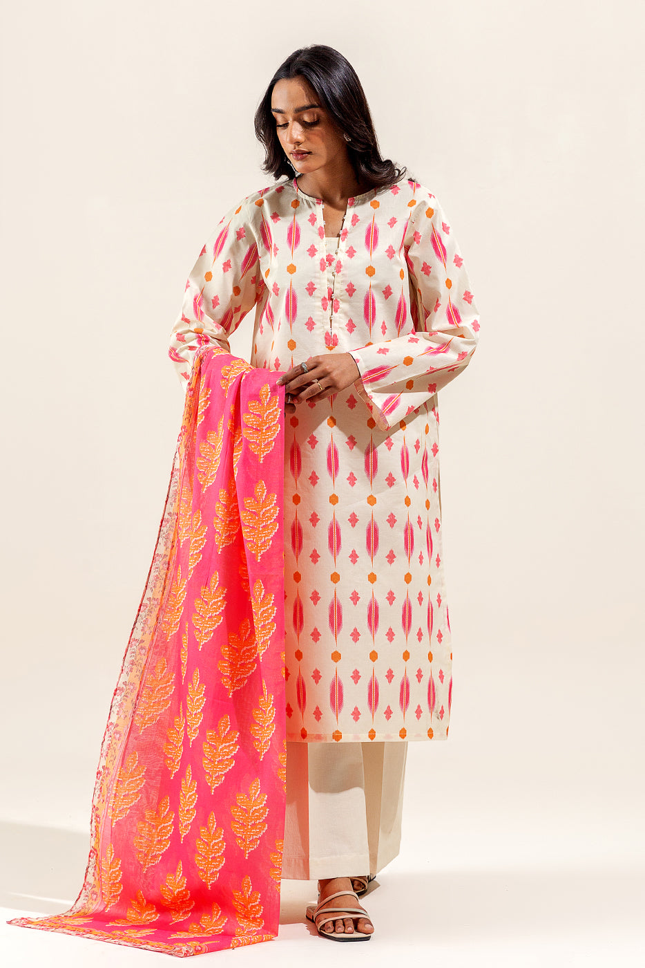 3 PIECE PRINTED SUIT-IKAT PEARL (UNSTITCHED)