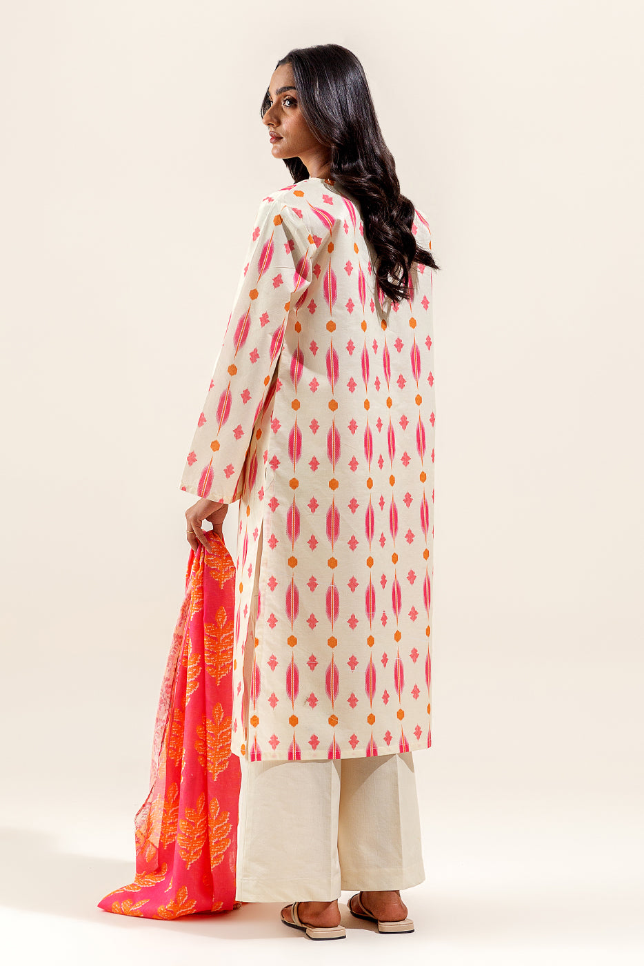 3 PIECE PRINTED SUIT-IKAT PEARL (UNSTITCHED)