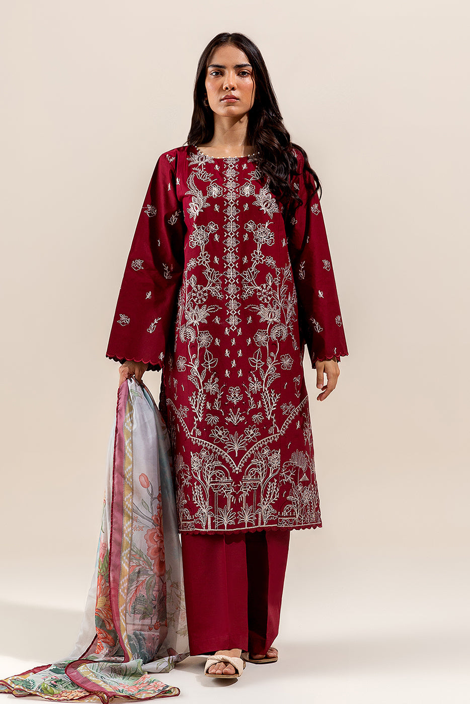 3 PIECE EMBROIDERED LAWN SUIT-GARNET MUSE (UNSTITCHED)