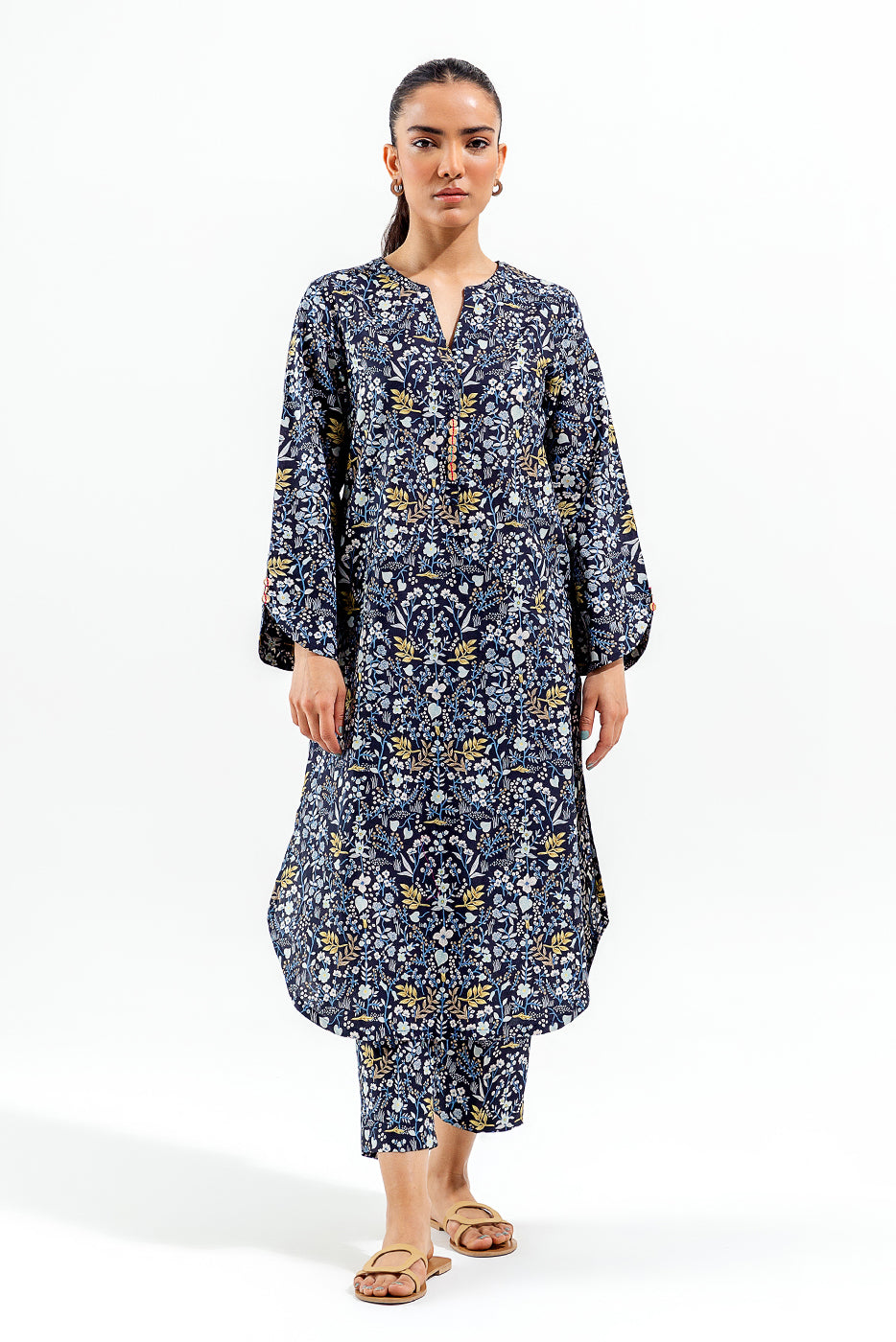 2 PIECE PRINTED CAMBRIC SUIT (PRET)