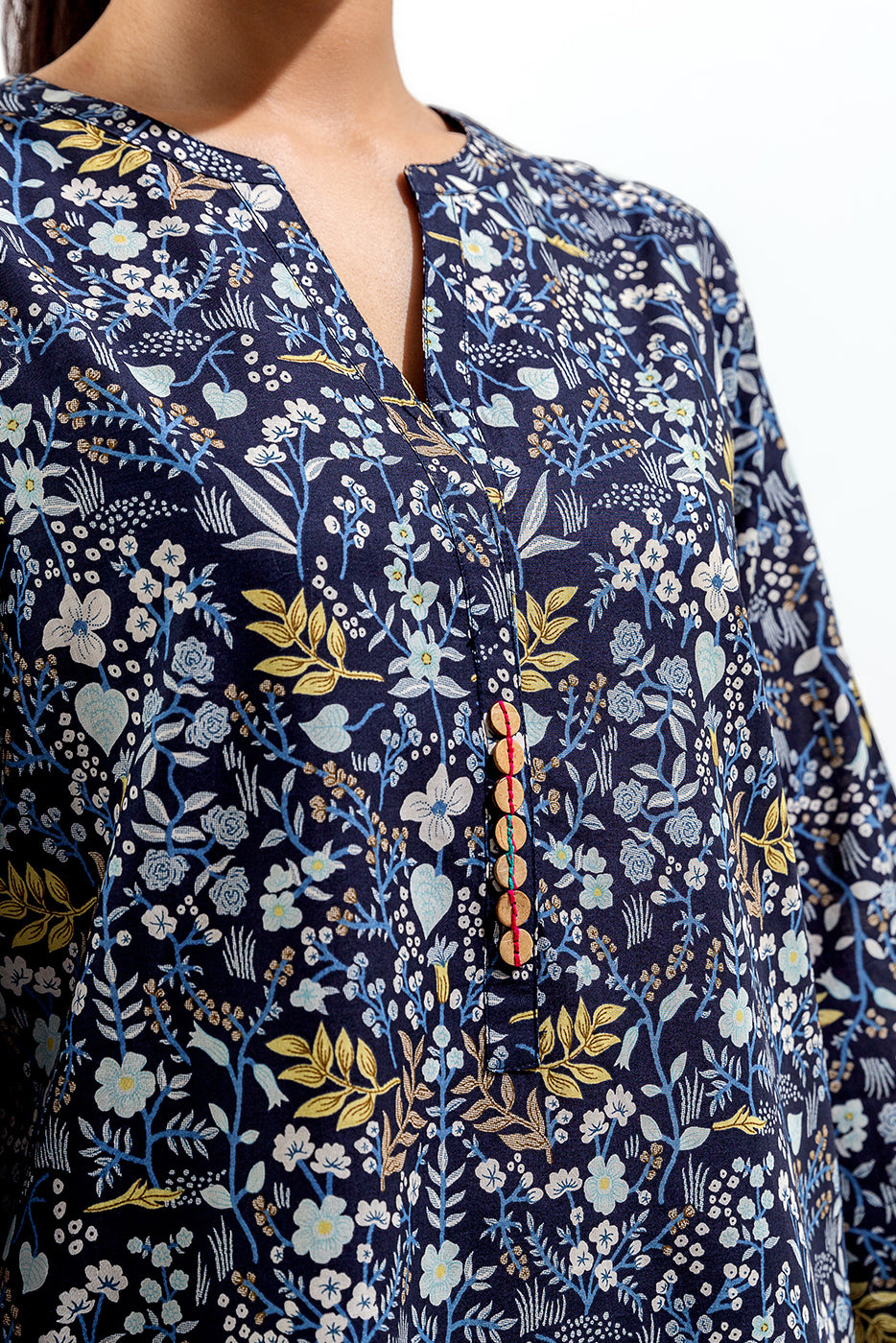 2 PIECE PRINTED CAMBRIC SUIT (PRET)