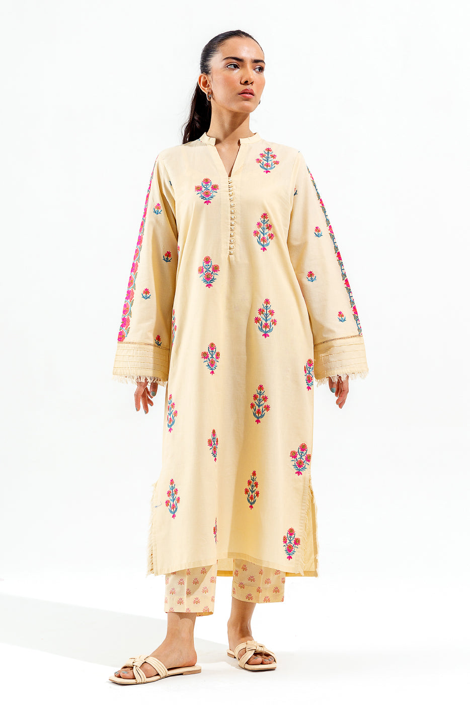 2 PIECE EMBROIDERED LAWN  SUIT (PRET)