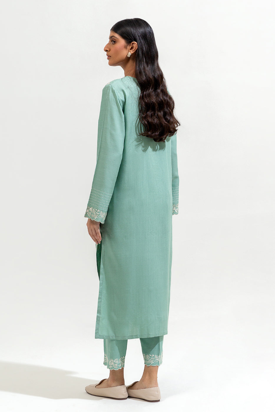 2 PIECE EMBROIDERED VISCOSE SUIT (PRET)