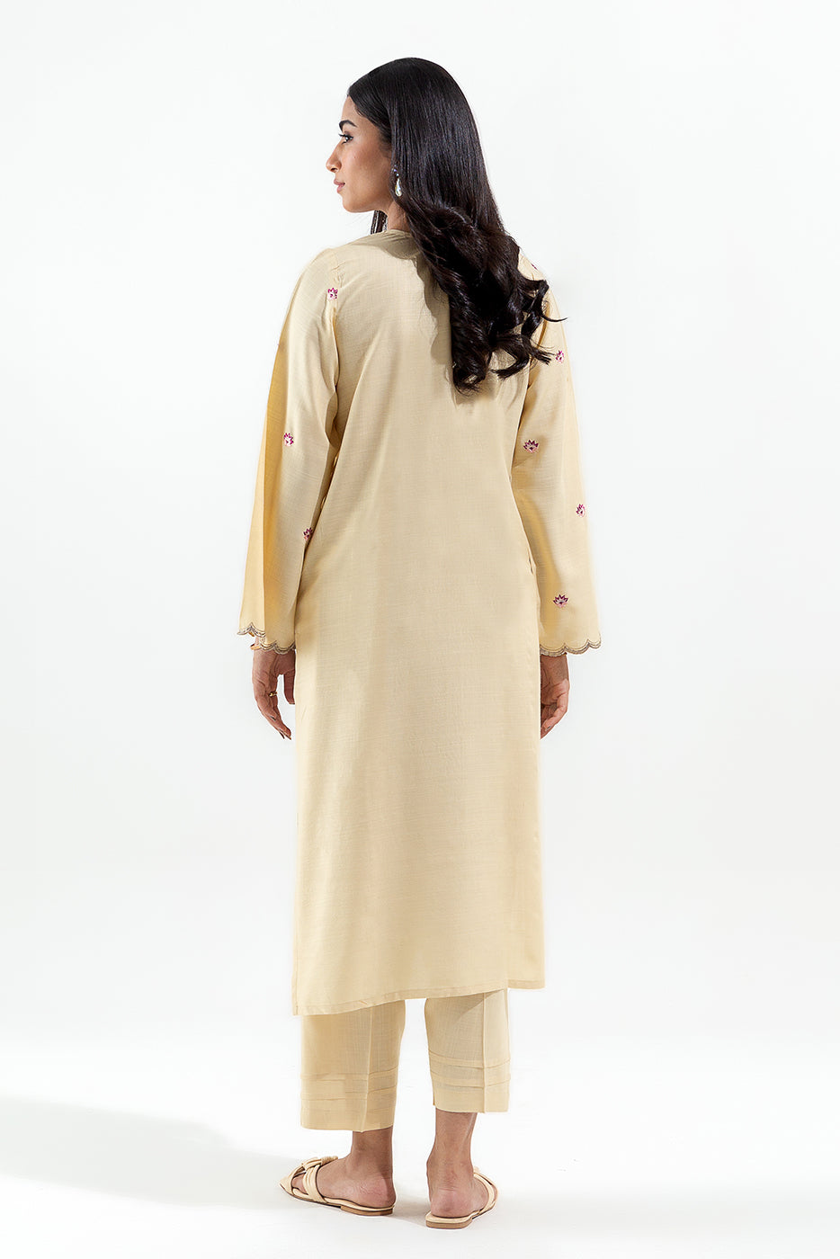 2 PIECE EMBROIDERED VISCOSE SUIT (PRET)