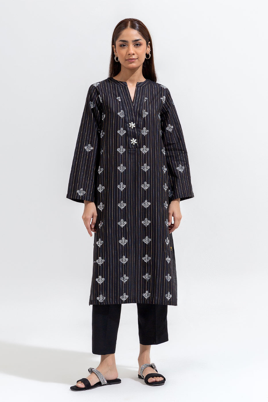 2 PIECE EMBROIDERED JACQUARD SUIT (LUXURY-PRET)