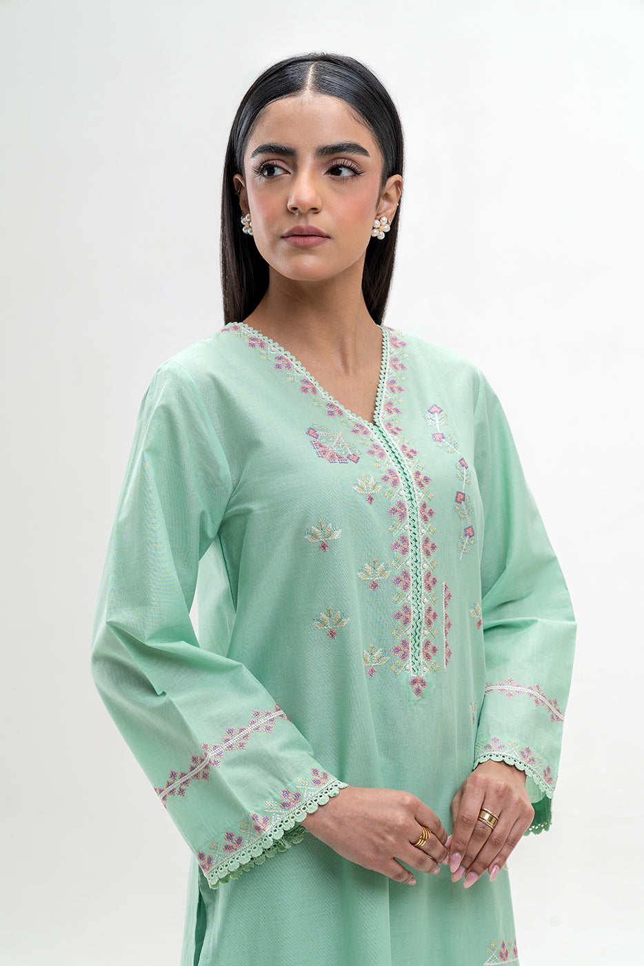 2 PIECE EMBROIDERED LAWN SUIT (PRET)