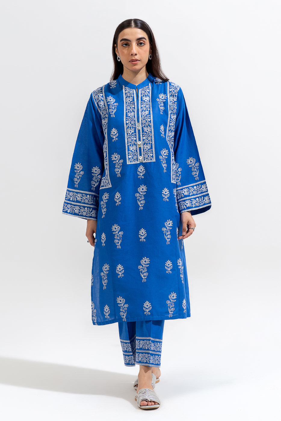 2 PIECE EMBROIDERED LAWN SUIT (PRET)