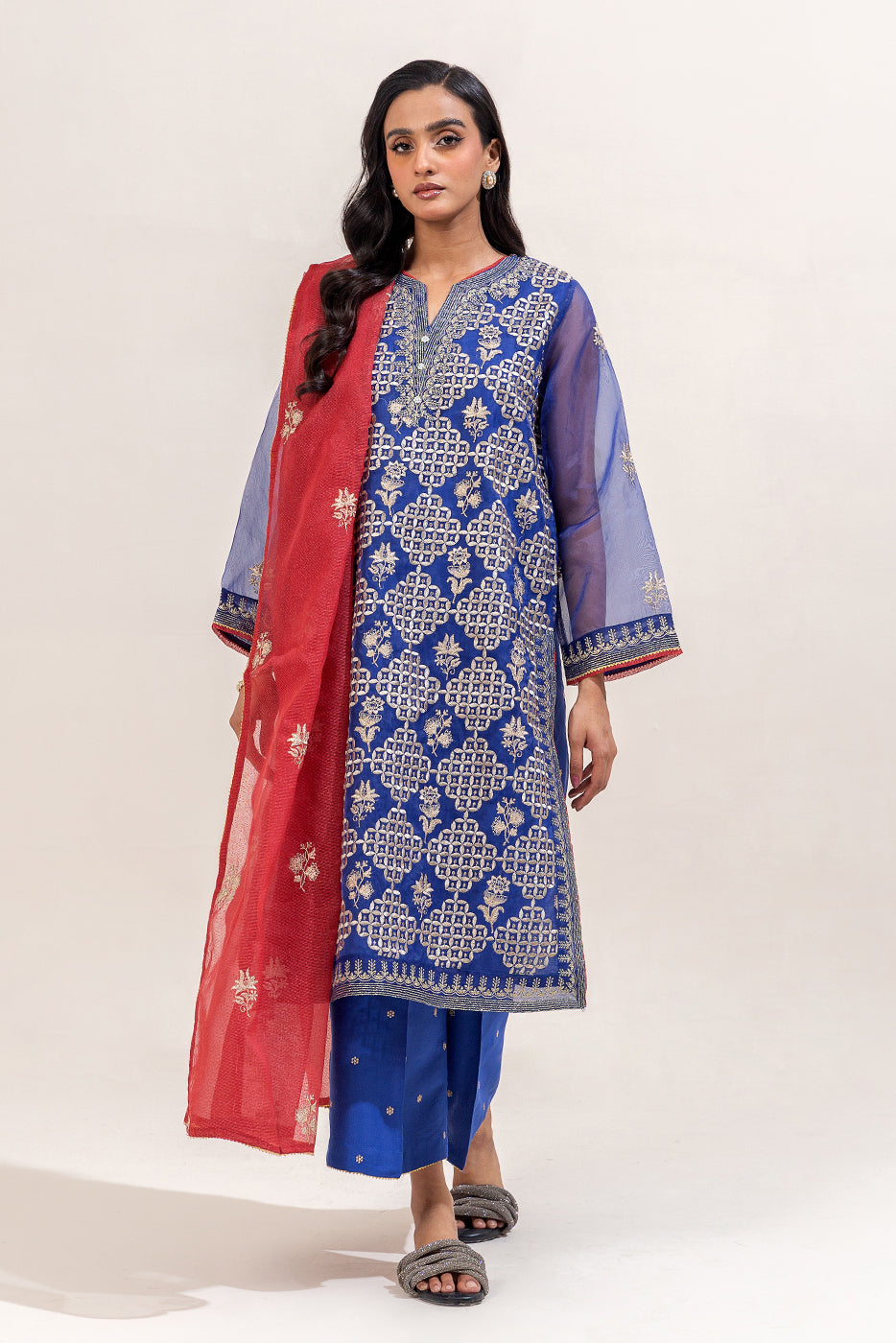 3 PIECE EMBROIDERED ORGANZA SUIT (LUXURY-PRET)