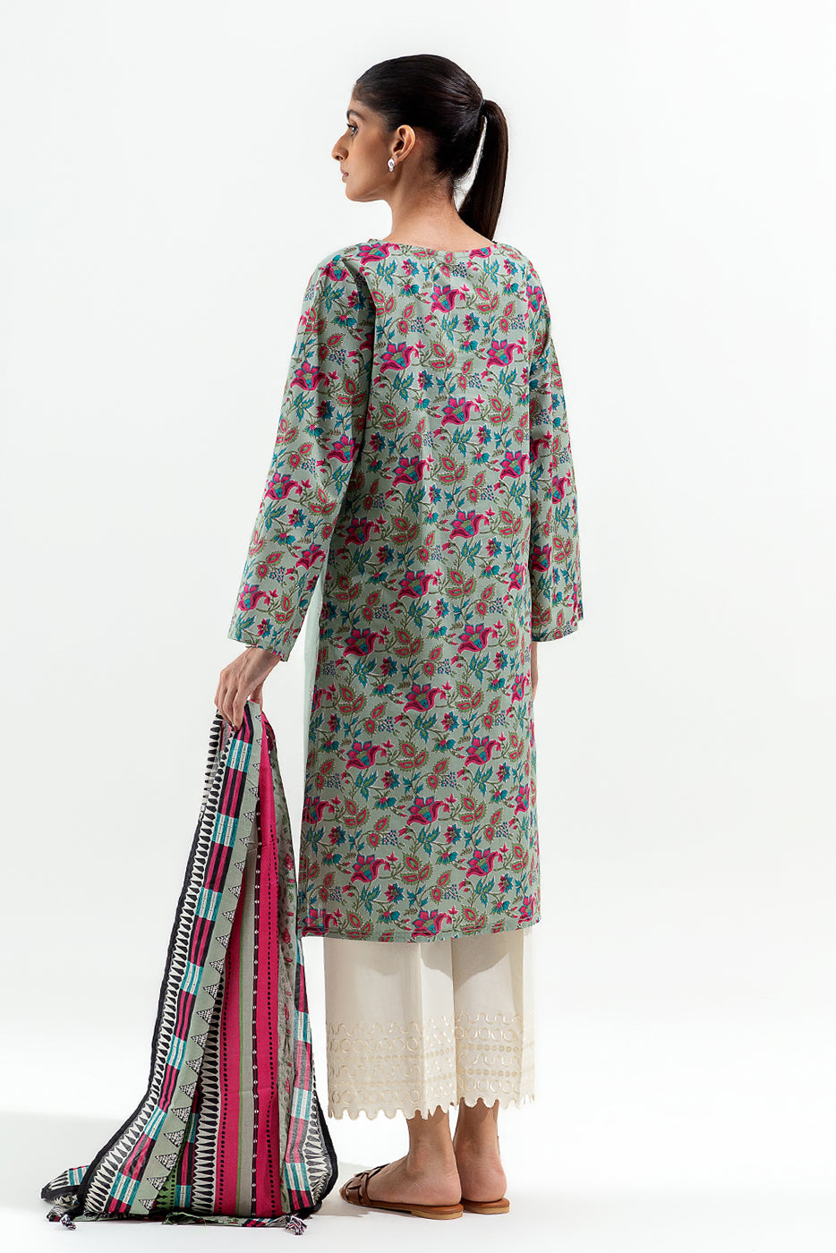 Ripret Pret Embroidered Swiss Lawn 4 Piece Suit Ivory Rose