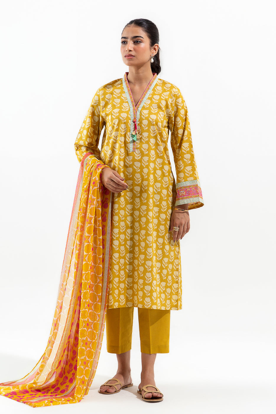 3 PIECE PRINTED LAWN SUIT (PRET)