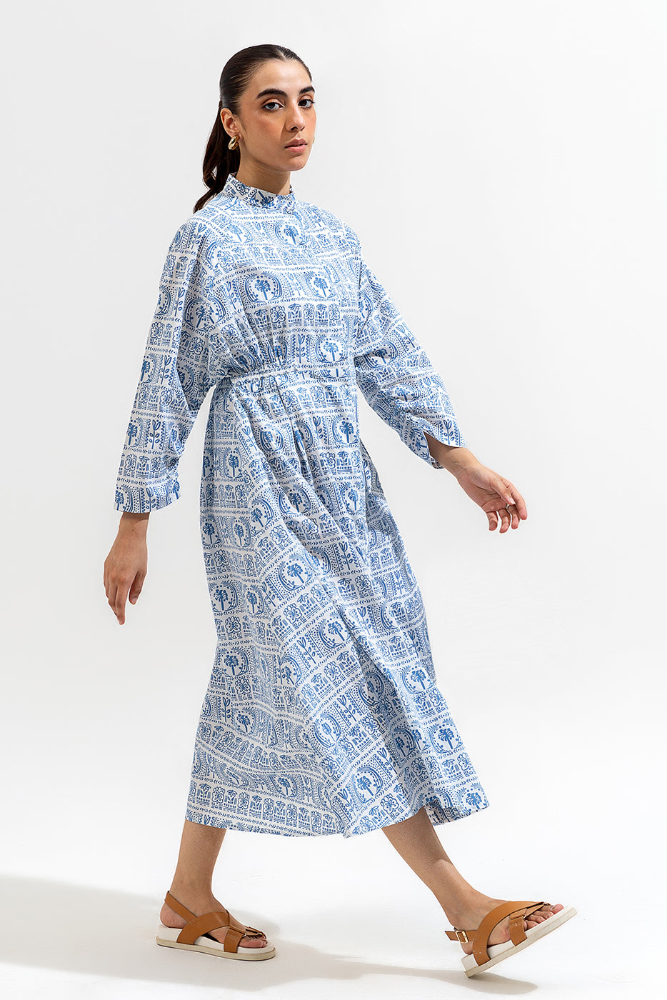 PRINTED LONG BAND COLLAR DRESS