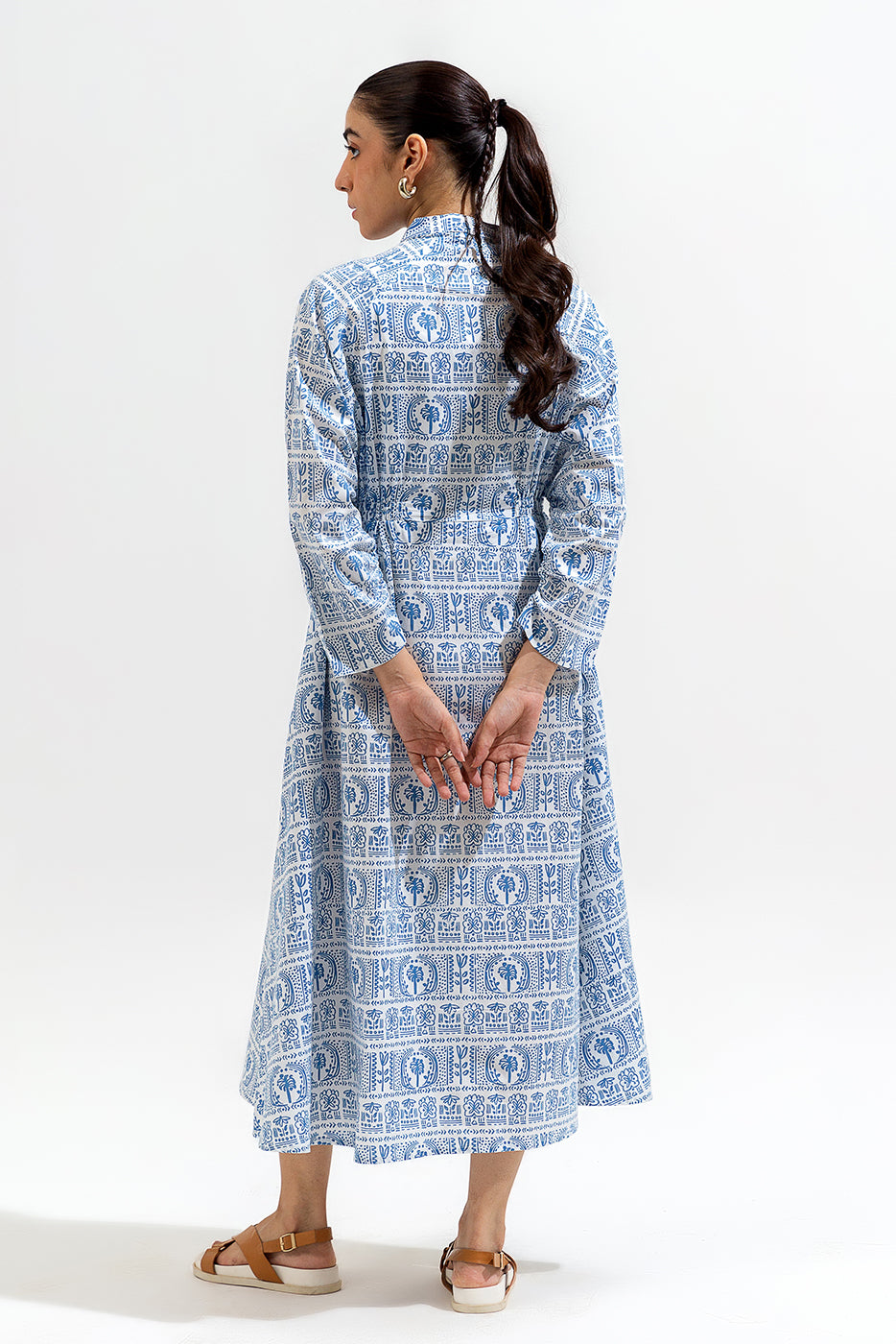 PRINTED LONG BAND COLLAR DRESS