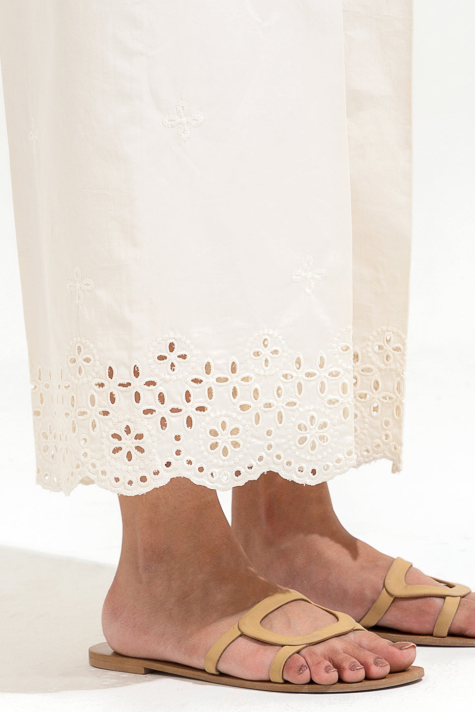 EMBROIDERED CULOTTE PANTS