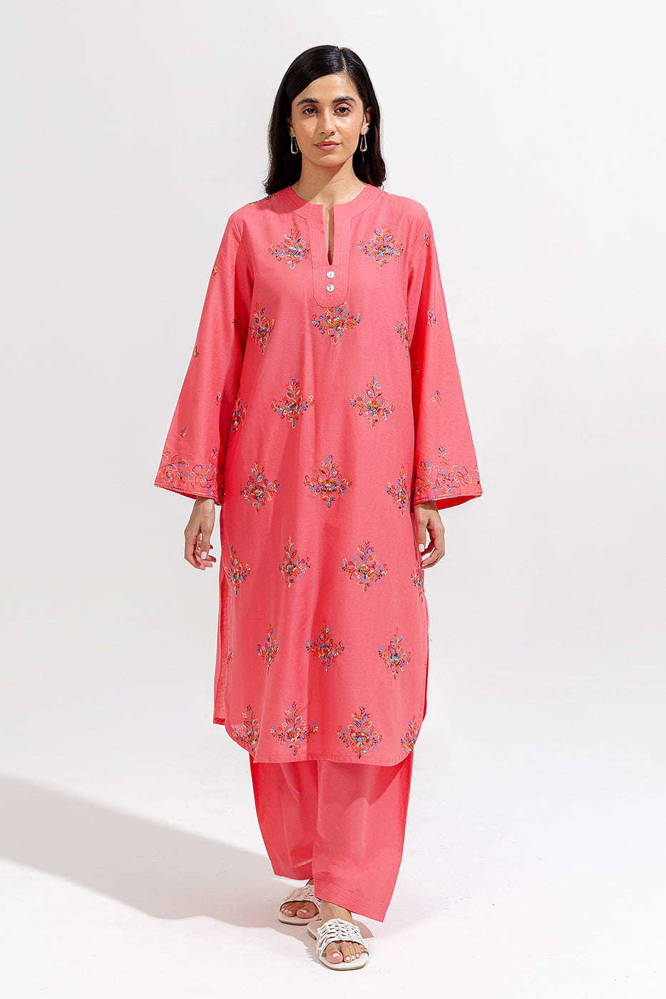 2 PIECE EMBROIDERED LAWN SUIT (PRET)