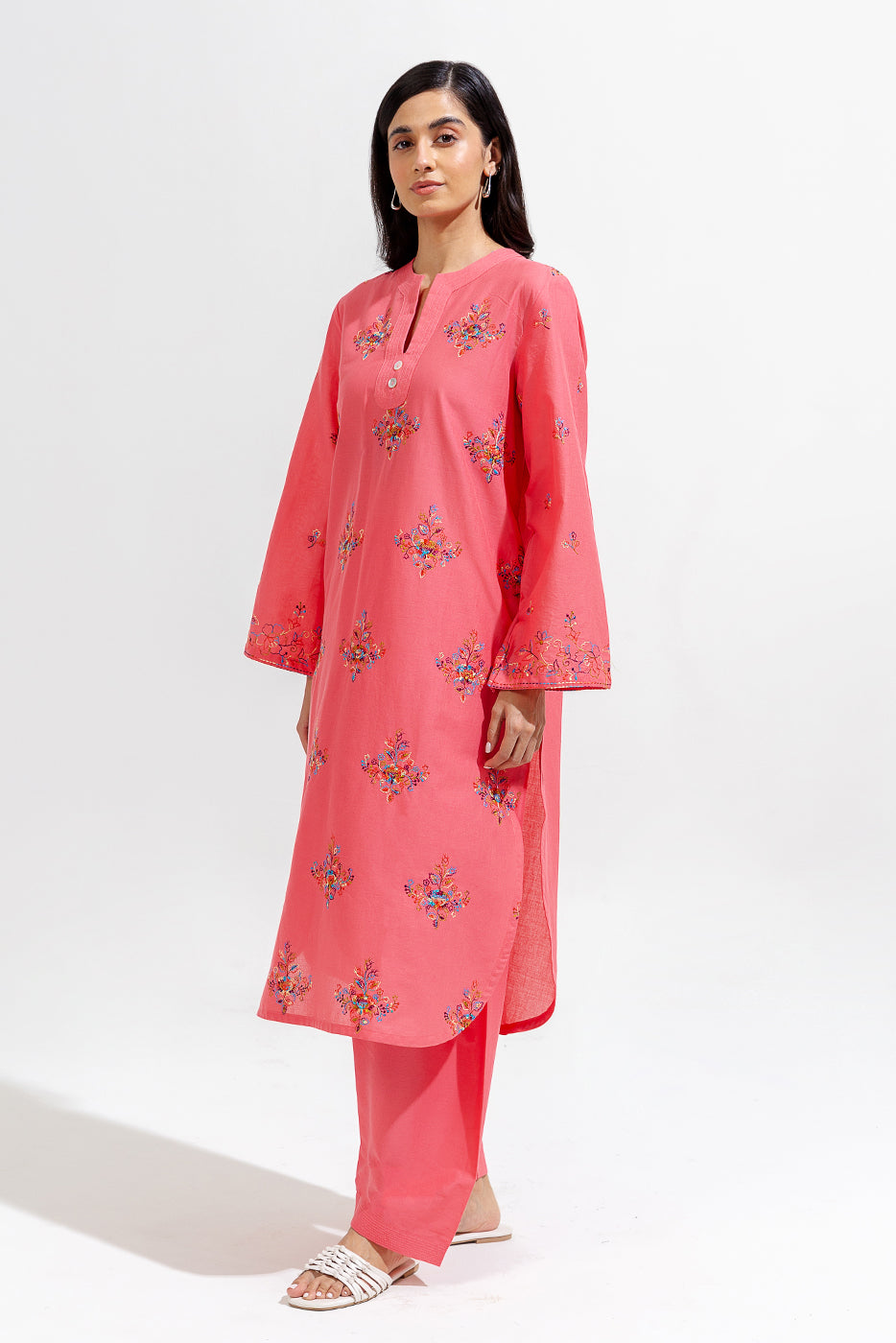 2 PIECE EMBROIDERED LAWN SUIT (PRET)