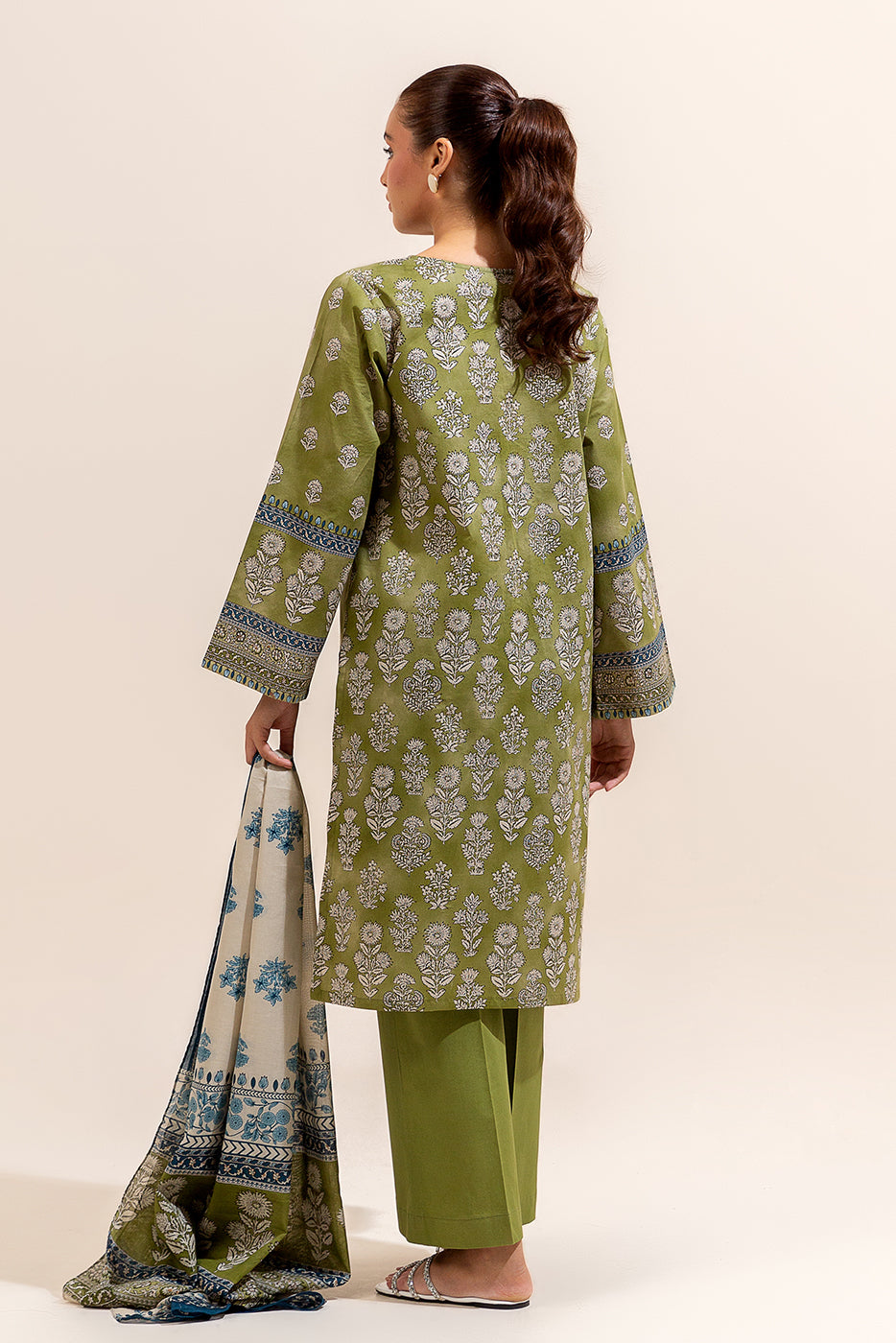 3 PIECE EMBROIDERED LAWN SUIT-OLIVE VERDEL (UNSTITCHED)
