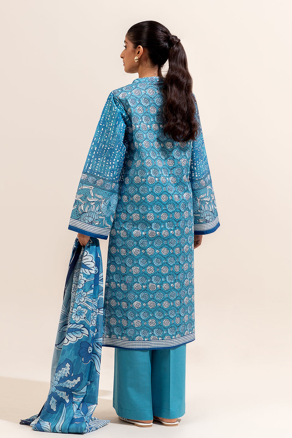 3 PIECE PRINTED LAWN SUIT-TEAL SERENE (UNSTITCHED)