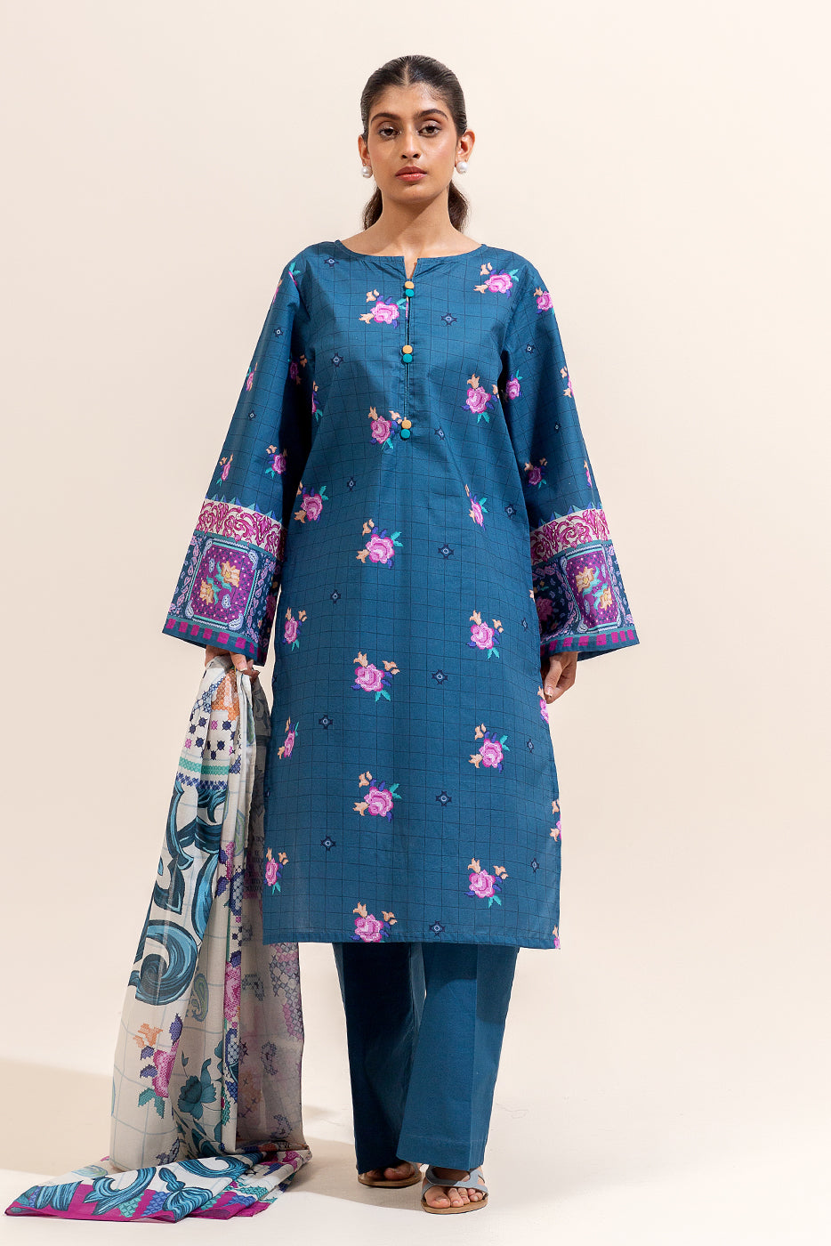 3 PIECE PRINTED LAWN SUIT-MIDNIGHT FLORET (UNSTITCHED)