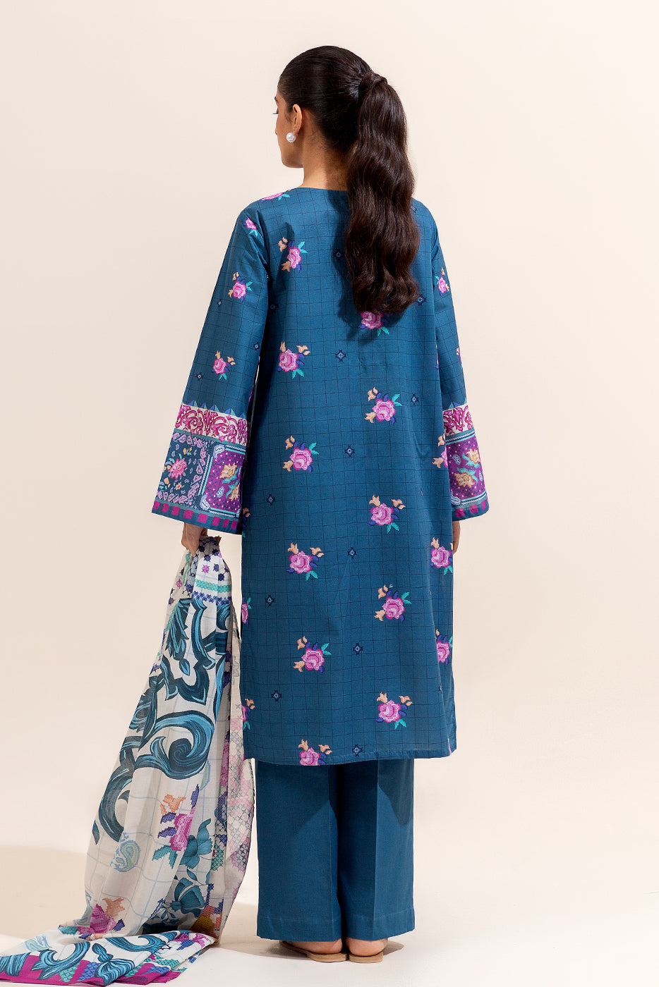 3 PIECE PRINTED LAWN SUIT-MIDNIGHT FLORET (UNSTITCHED)