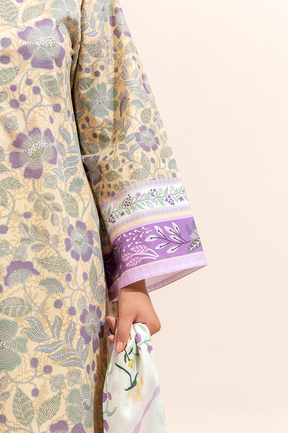 3 PIECE PRINTED LAWN SUIT-SUBTLE CANARY (UNSTITCHED)