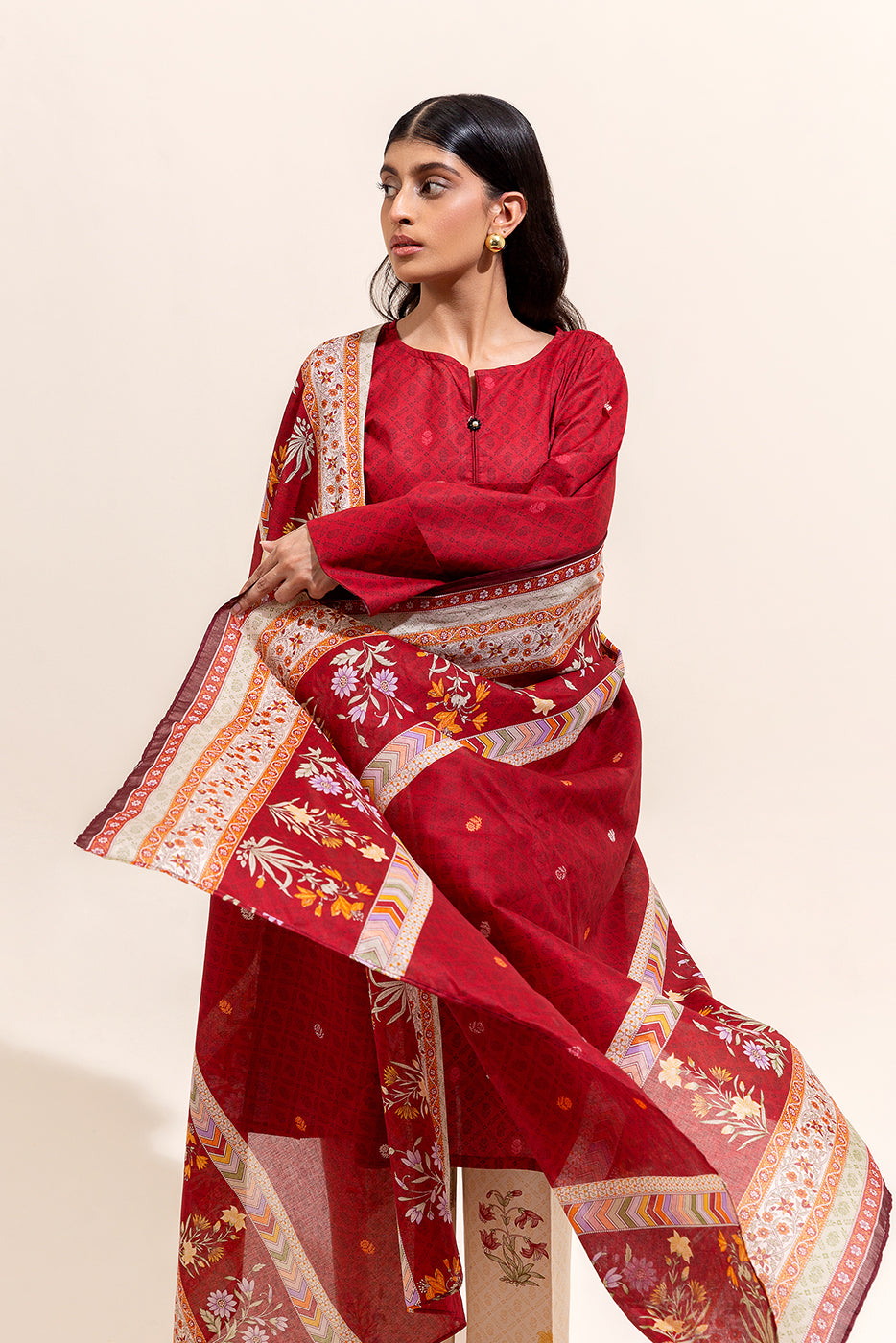 3 PIECE PRINTED LAWN SUIT-CRIMSON AURA (UNSTITCHED)