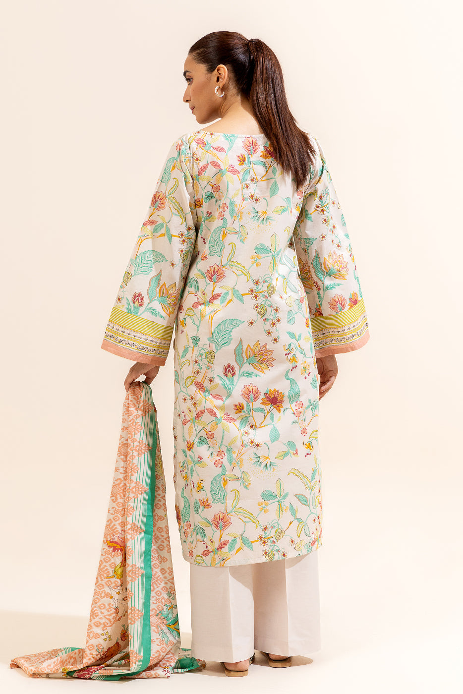 3 PIECE EMBROIDERED LAWN SUIT-BEIGE TAPESTRY (UNSTITCHED)