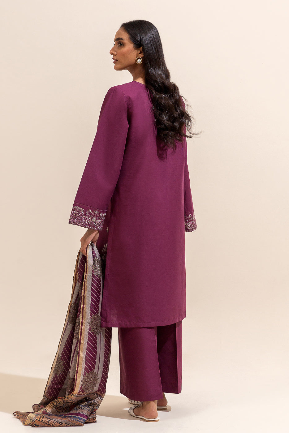 3 PIECE EMBROIDERED LAWN SUIT-PLUM GLAM (UNSTITCHED)