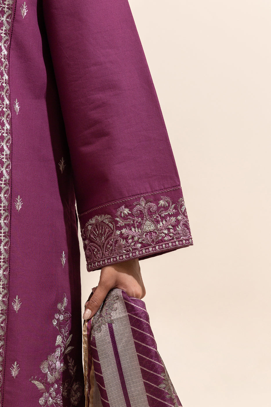 3 PIECE EMBROIDERED LAWN SUIT-PLUM GLAM (UNSTITCHED)