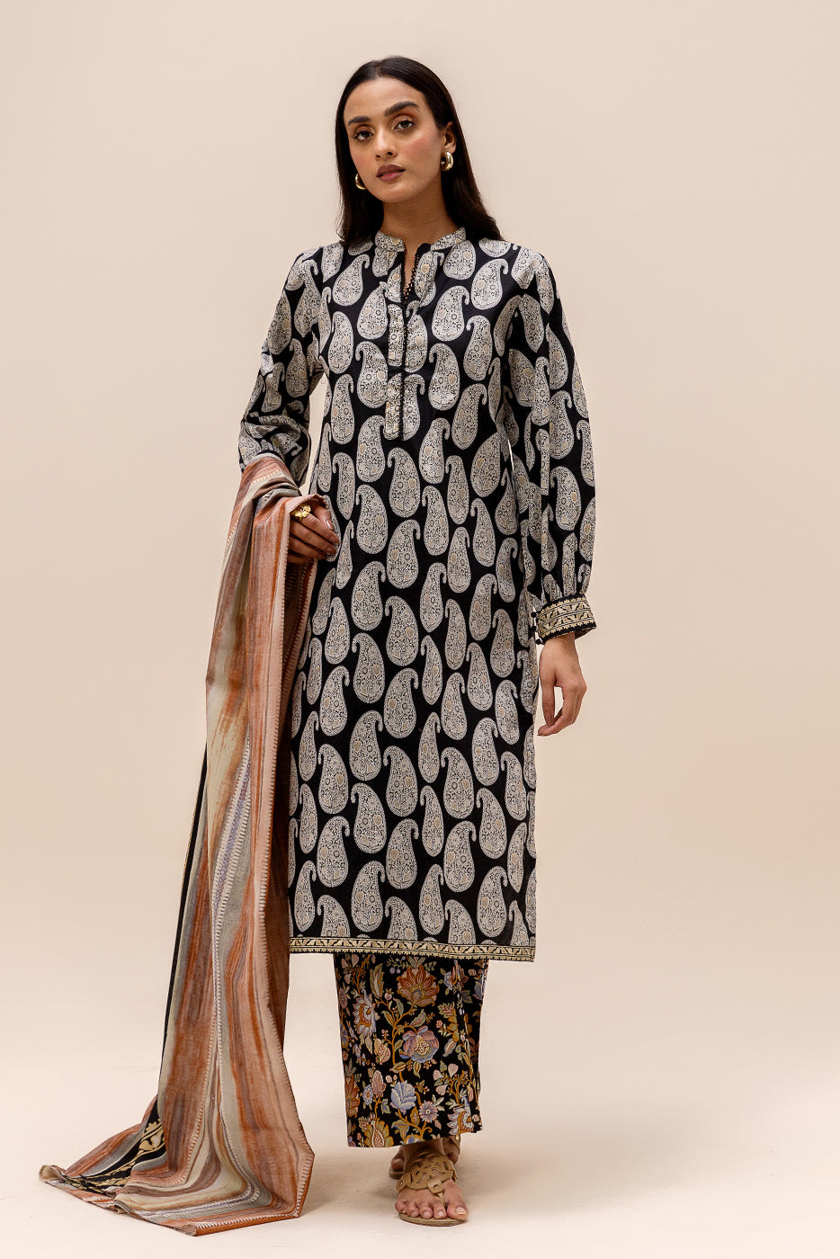 3 PIECE PRINTED LAWN SUIT-ONYX TRIBE (UNSTITCHED)